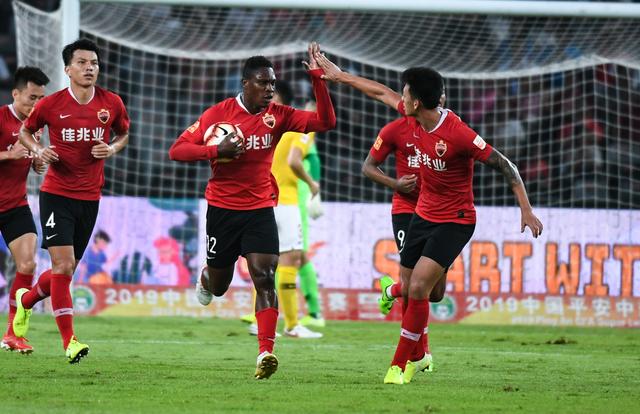  科隆老将宝刀不老，关键进球助球队逃离降级区  